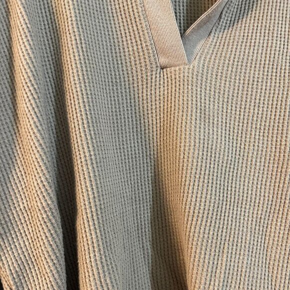 Abercrombie & Fitch Essential Waffle Polo — Taupe, Size M - Picture 6 of 6